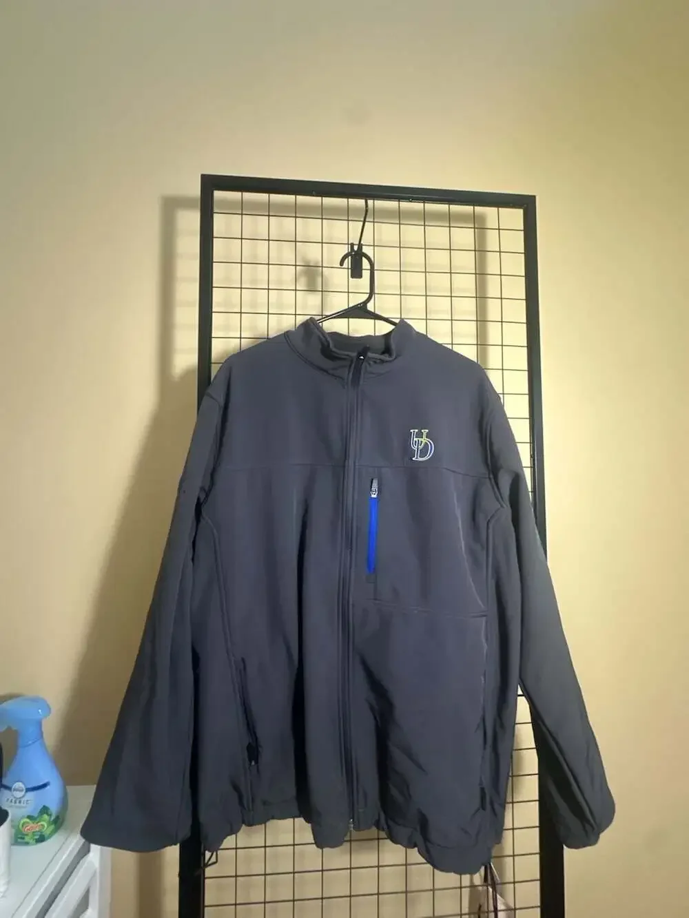 Colosseum Athletics Delaware Fightin' Blue Hens Softshell Fleece-Lined Jacket